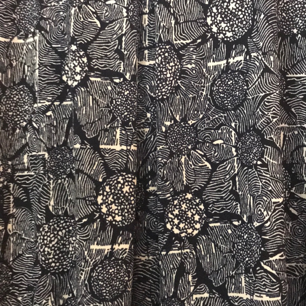 LuLaRoe Madison Skirt - Picture 2 of 4
